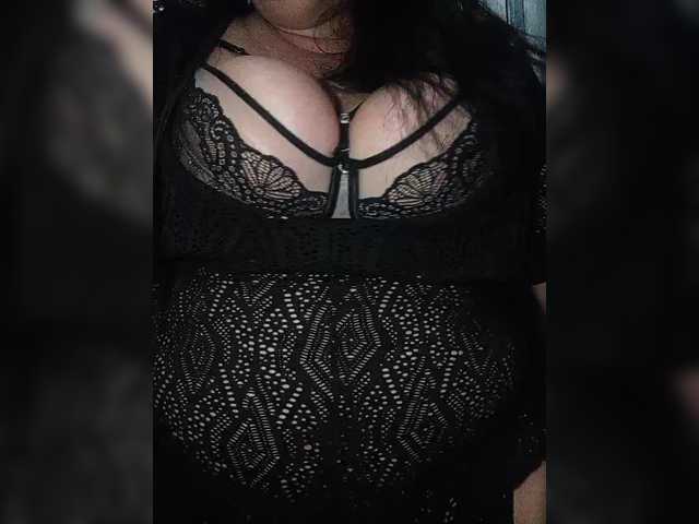 Xo4y2sexa's BongaCams show and profile