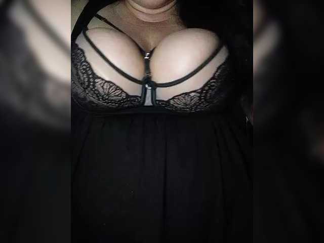 Xo4y2sexa's BongaCams show and profile