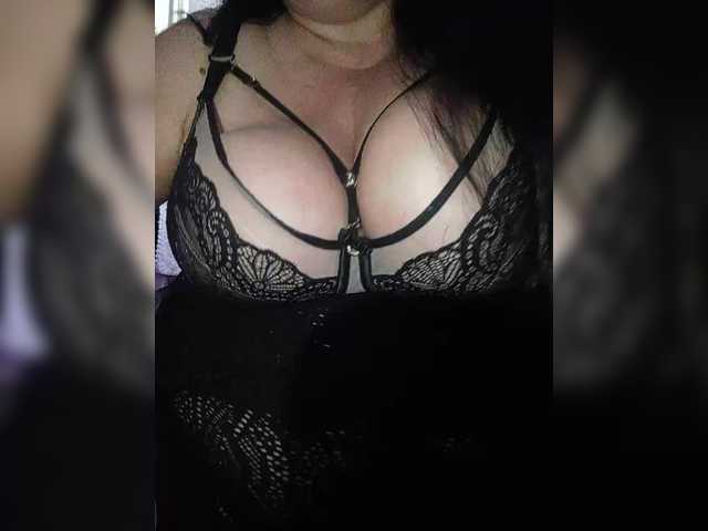 Xo4y2sexa's BongaCams show and profile