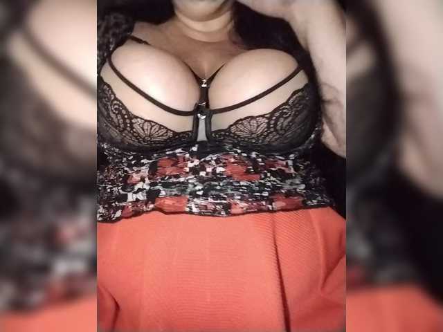 Xo4y2sexa's BongaCams show and profile