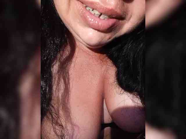 SeXy-Xo4y-SeXa webcam
