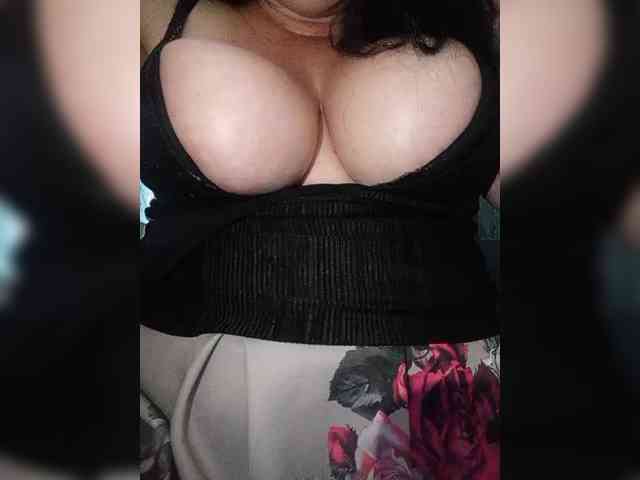 SeXy-Xo4y-SeXa webcam