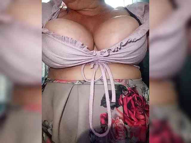 SeXy-Xo4y-SeXa webcam