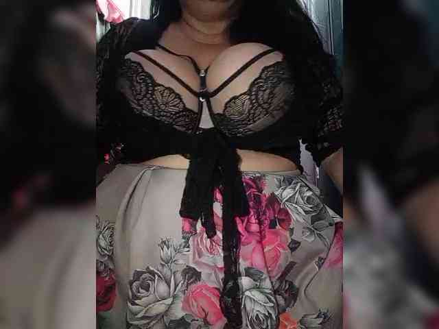 SeXy-Xo4y-SeXa webcam