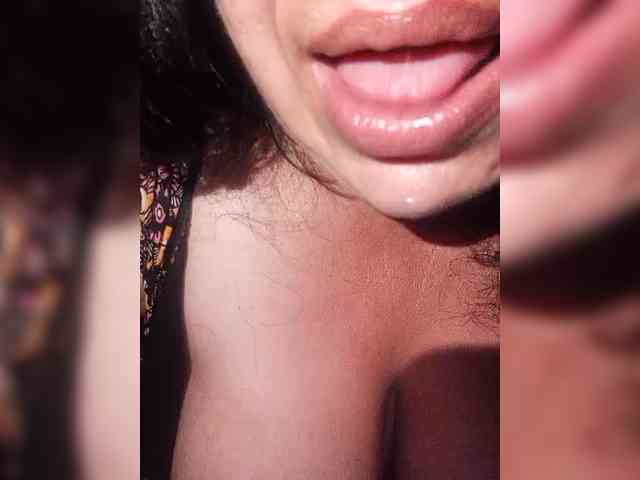 SeXy-Xo4y-SeXa webcam
