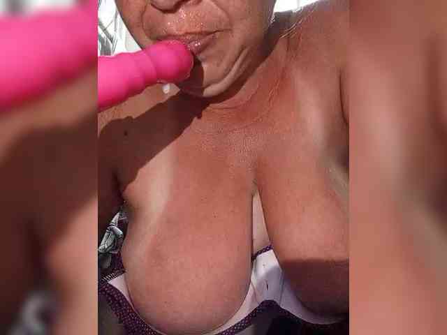 SeXy-Xo4y-SeXa webcam