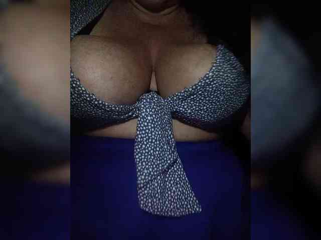 SeXy-Xo4y-SeXa webcam