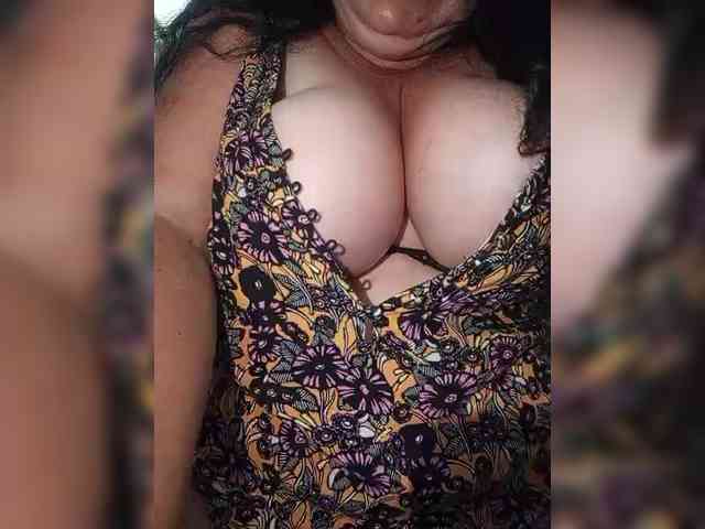 SeXy-Xo4y-SeXa webcam