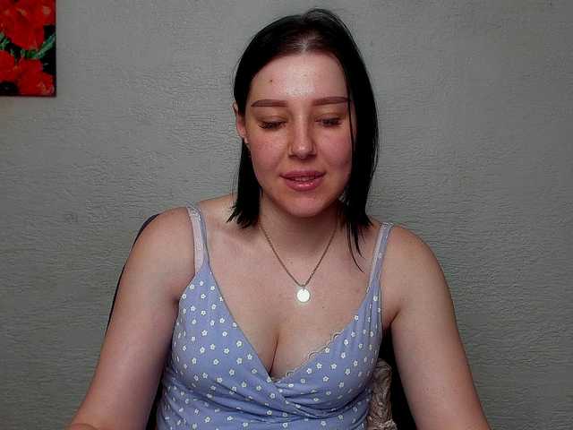 sannyflower from BongaCams