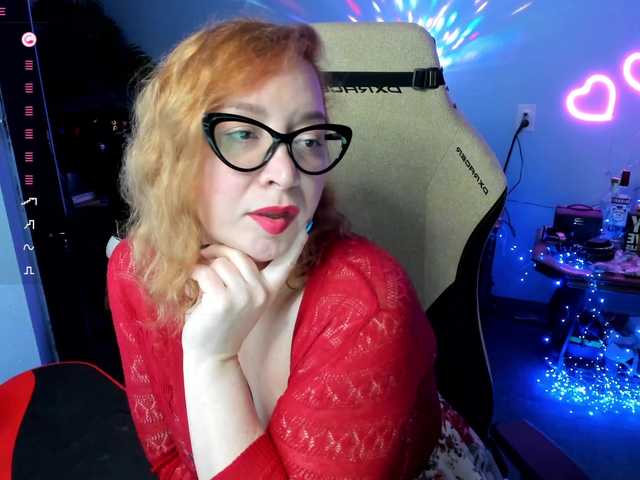 mmmMommy's BongaCams show and profile