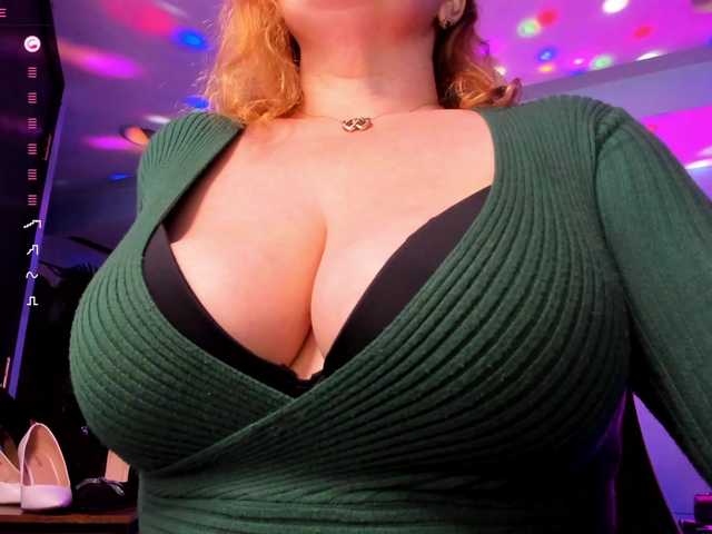 mmmMommy's BongaCams show and profile