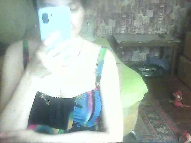 LynnYana webcam