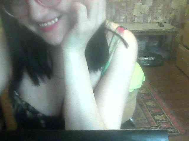 LynnYana webcam