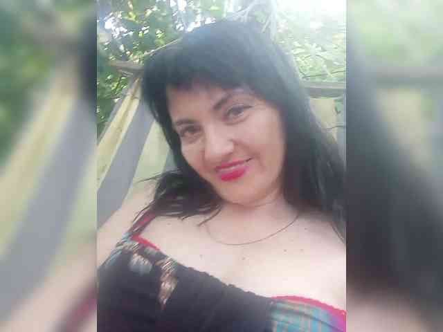 LynnYana webcam
