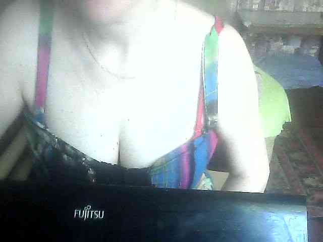 LynnYana webcam