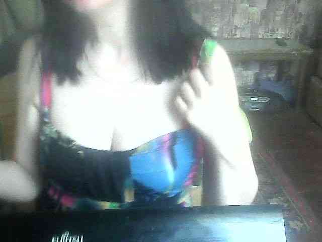 LynnYana webcam