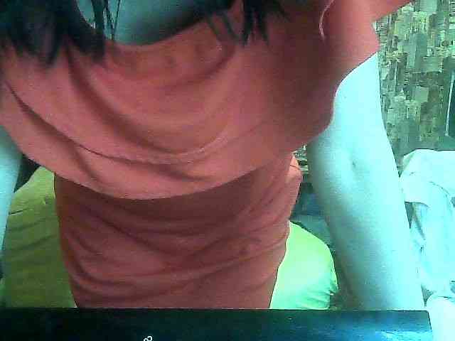 LynnYana webcam
