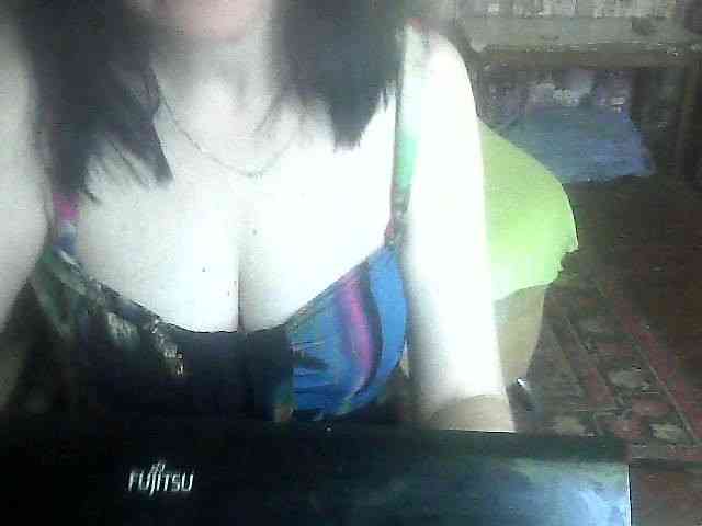LynnYana webcam