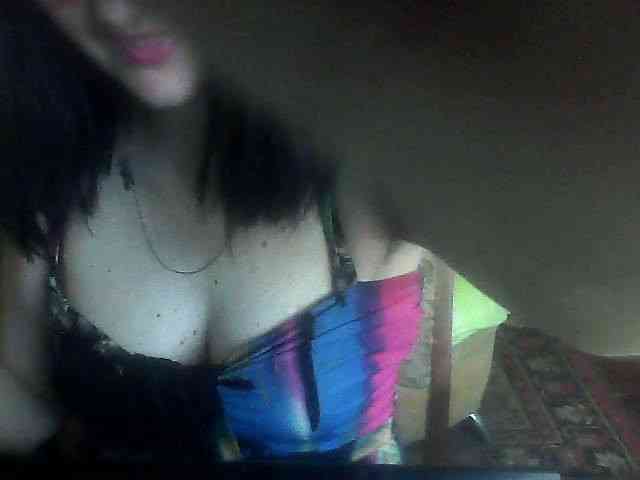 LynnYana webcam