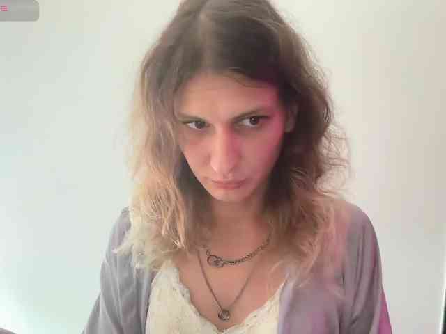 Alice-Pinkhead Live Webcam on BongaCams