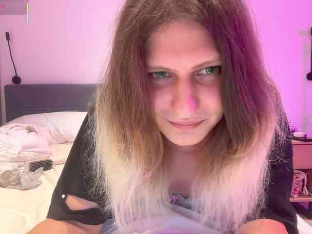 Alice-Pinkhead