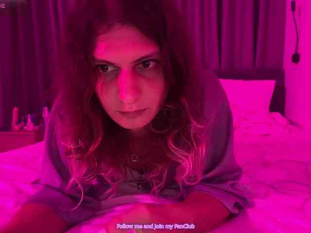 Alice-Pinkhead Live Webcam on BongaCams