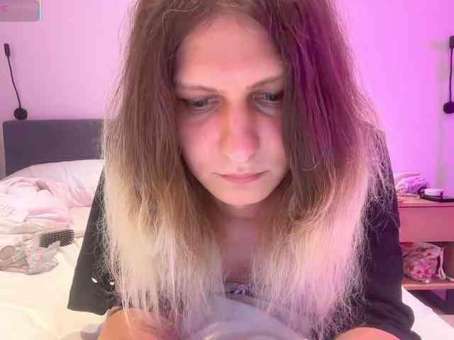 Alice-Pinkhead