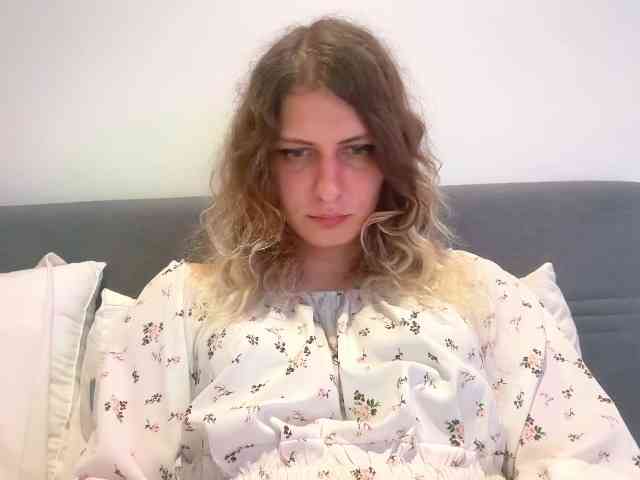 Alice-Pinkhead Live Webcam on BongaCams
