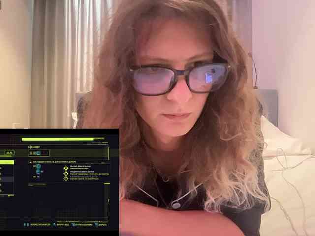 Alice-Pinkhead Live Webcam on BongaCams