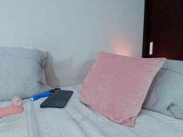 TalianaVillegas webcam