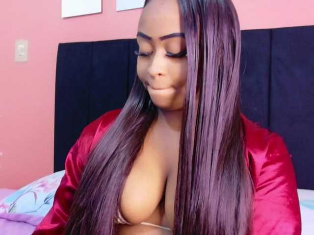 friendsmom's BongaCams show and profile