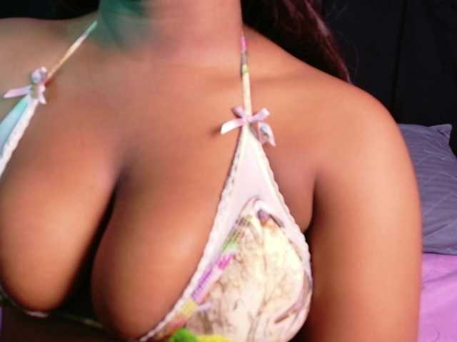 friendsmom from BongaCams is Freechat