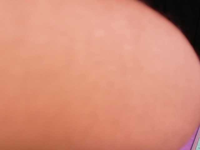 friendsmom's BongaCams show and profile