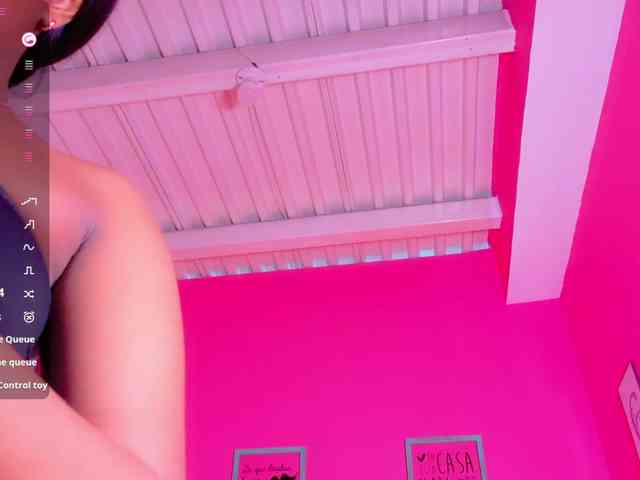 friendsmom webcam