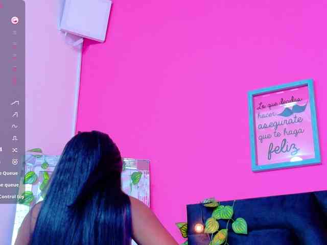friendsmom webcam