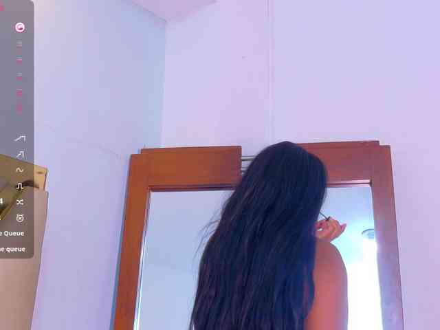 friendsmom webcam