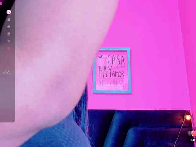 friendsmom webcam
