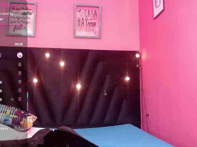 striptease live Friendsmom