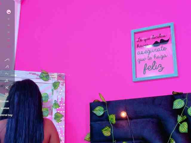 friendsmom webcam