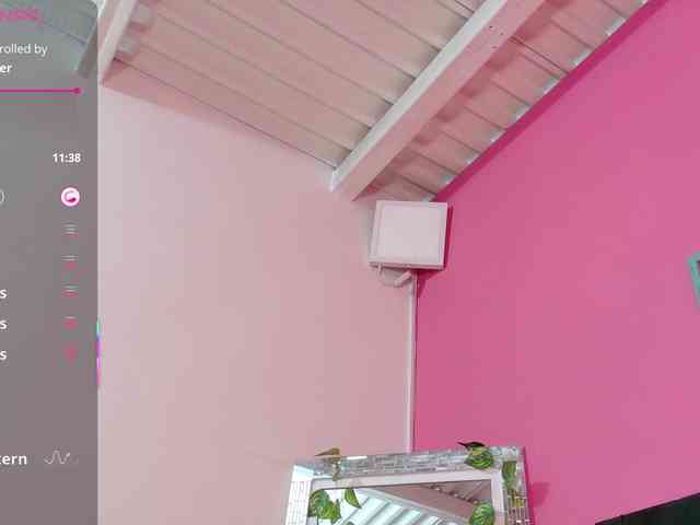 friendsmom webcam