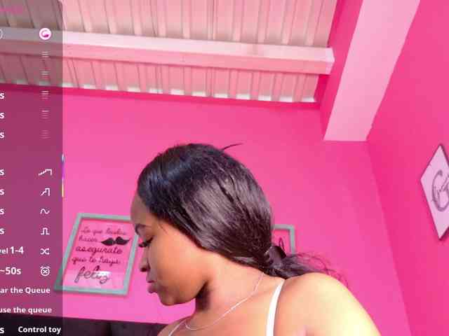 friendsmom webcam