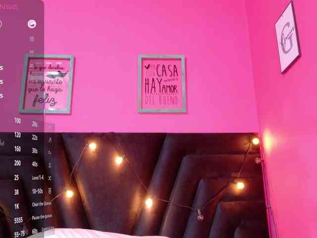 friendsmom webcam