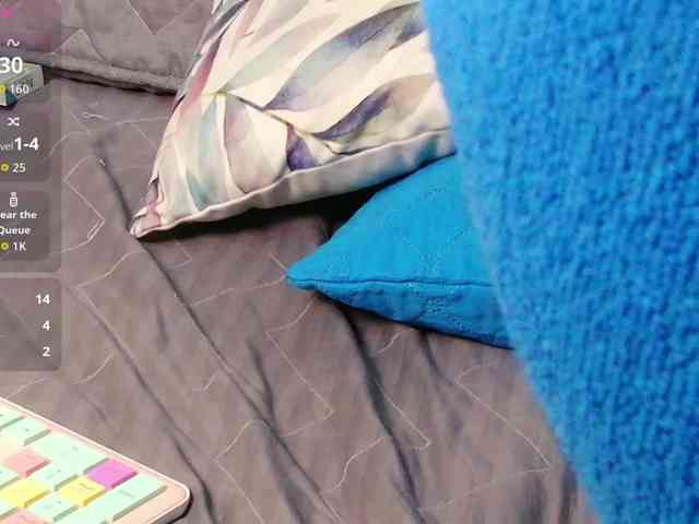 friendsmom webcam