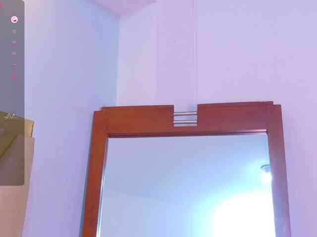 friendsmom webcam