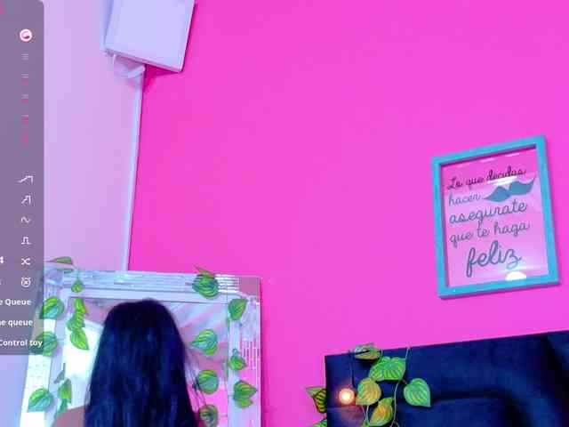 friendsmom webcam