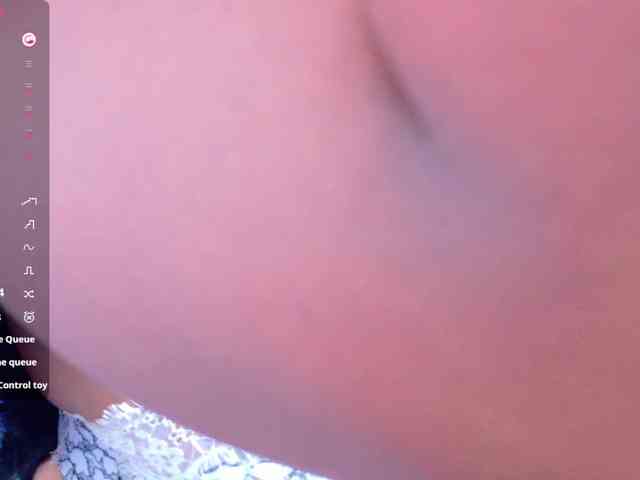 friendsmom webcam