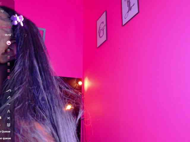 friendsmom webcam