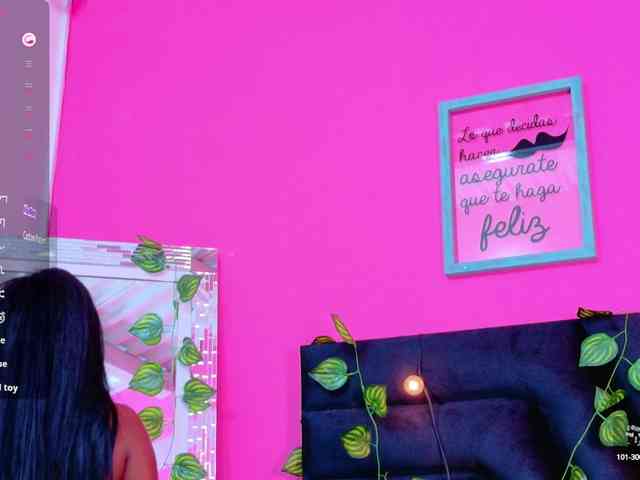 friendsmom webcam