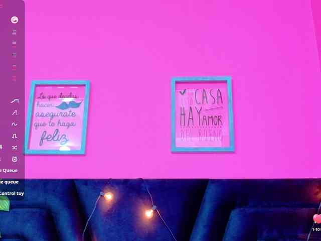 friendsmom webcam