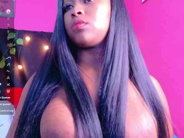 friendsmom webcam